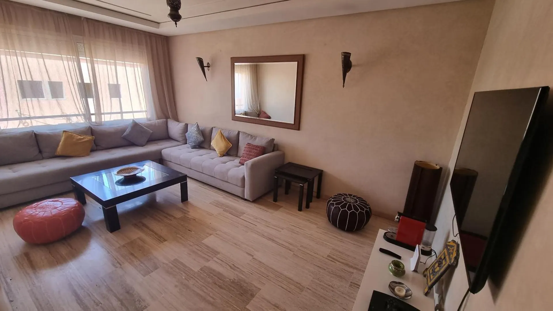 Superbe Appart Marrakech 2 Chambres Avec Piscine, En Plein Centre A 3Min De Guelliz, De La Gare Marrakesh Maroc
